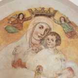 In una nicchia situata sopra l�altare si trova un altro affresco della Madonna della Rosa, restaurato nel 2006